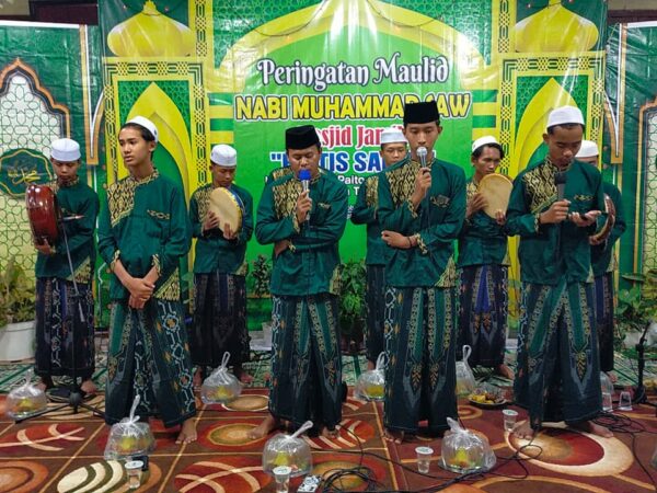 Masjid Jamik Baitis Salam Gelar Dzikroh Maulidirrosul Muhammad SAW bersama Majelis Sholawat Syabanussalam